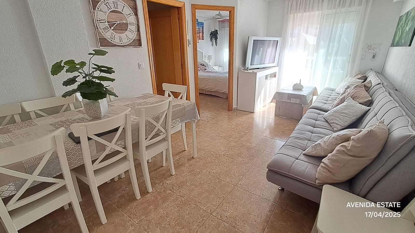 2 soveværelse Lejlighed til salg i Torrevieja med swimmingpool garage - € 136.000 (Ref: 9417369)