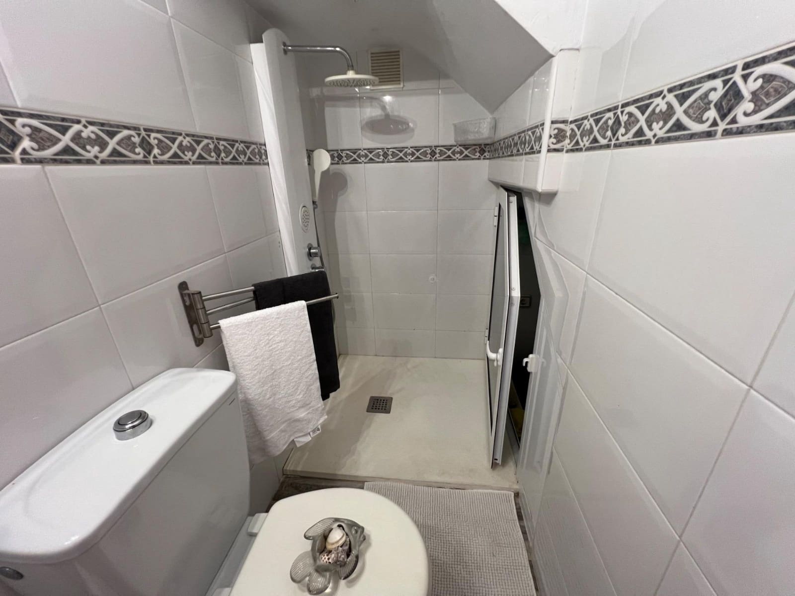 3 sypialnia Dom na sprzedaż w Torrevieja z basenem - 253 000 € (Ref: 9417387)