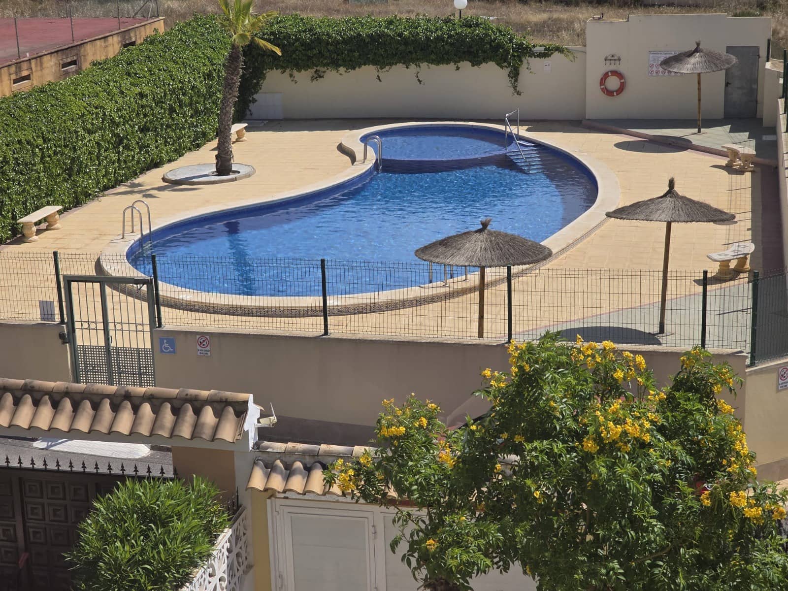 3 sypialnia Dom na sprzedaż w Torrevieja z basenem - 253 000 € (Ref: 9417387)