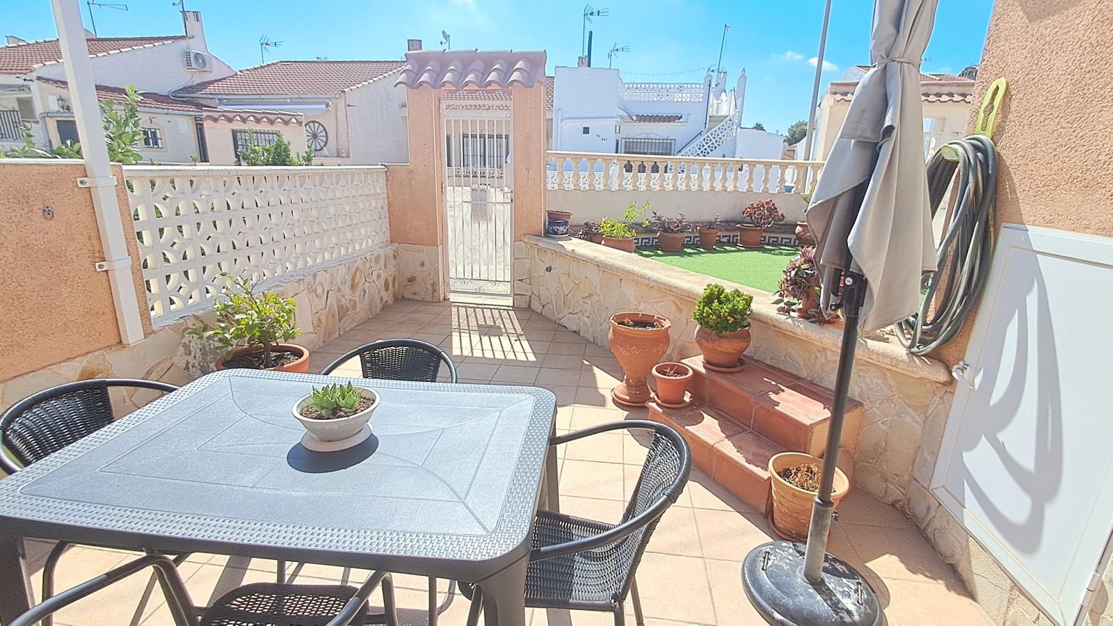 1 chambre Bungalow à vendre à Torrevieja - 96 000 € (Ref: 9417393)