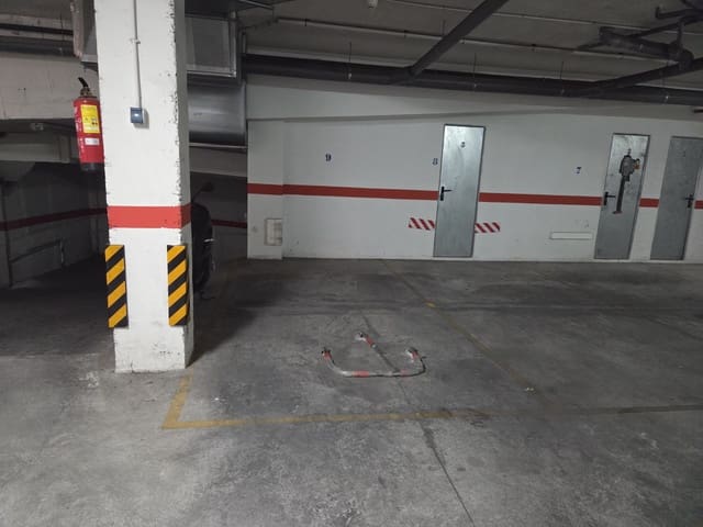 Garage till salu i Avenida Habaneras - Curva de Palangre, Torrevieja - 10 500 € (Ref: 9420072)