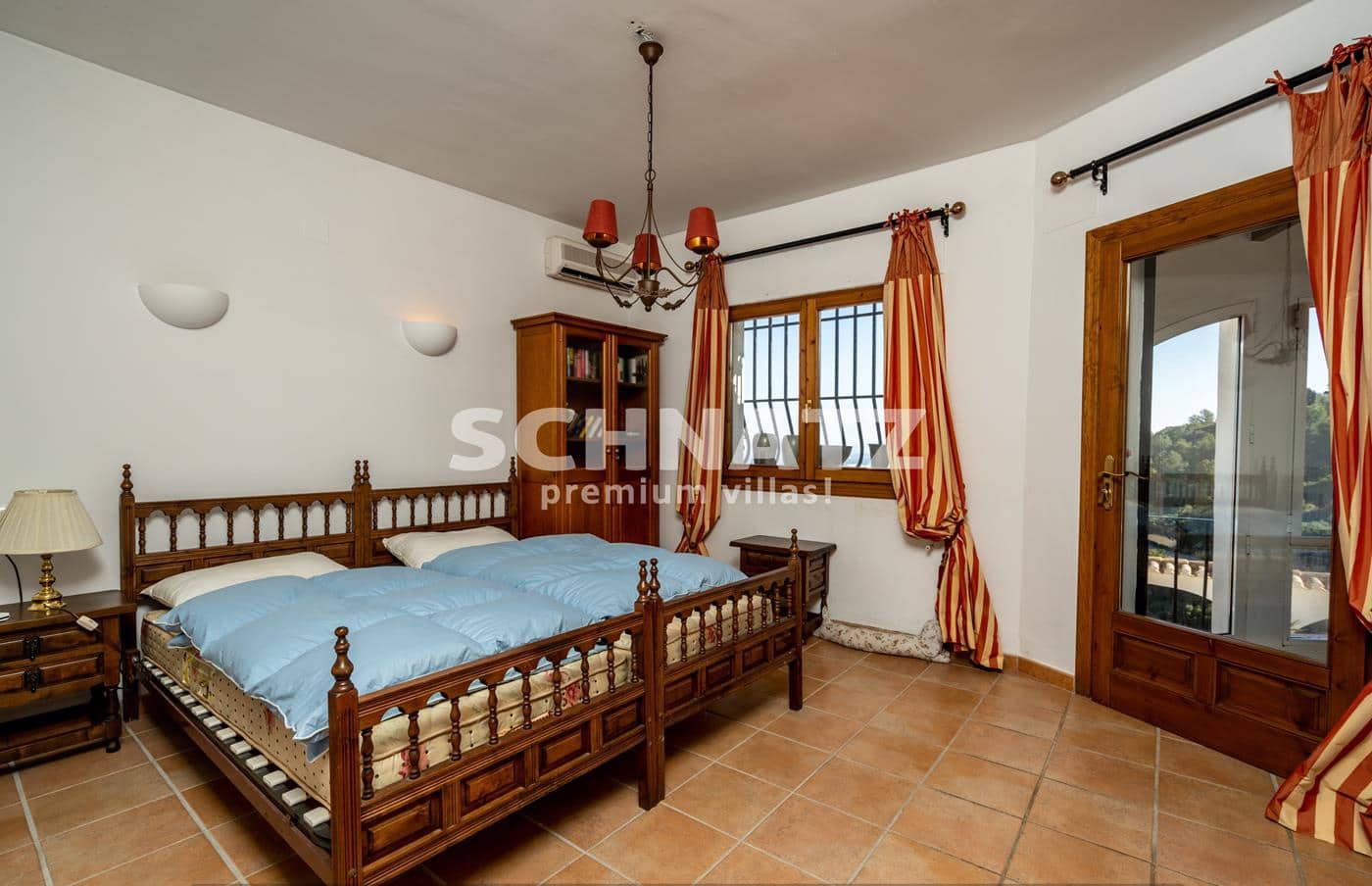 4 bedroom Villa for sale in Monte Pego, Pego with pool garage €