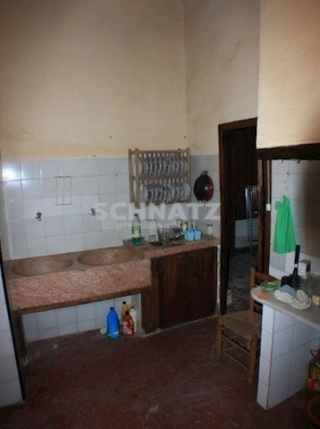 Ruïne te koop in Montaverner - € 300.000 (Ref: 3126697)