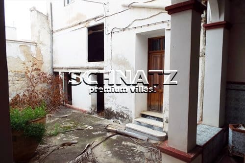 11 slaapkamer Huis te koop in Pego met garage - € 320.000 (Ref: 3126698)