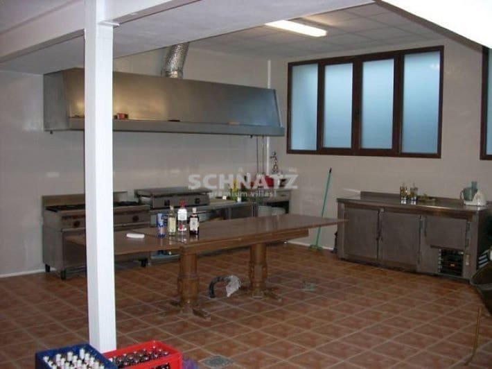 9 soveværelse Finca/Landehus til salg i Bocairent med garage - € 2.300.000 (Ref: 3126715)