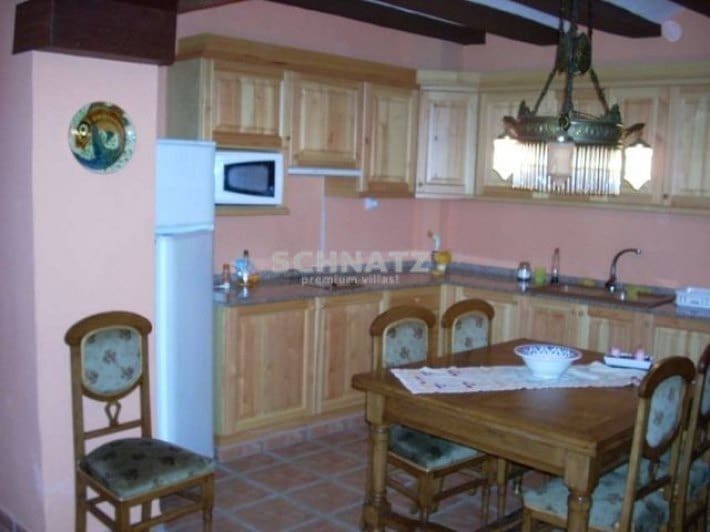 9 soveværelse Finca/Landehus til salg i Bocairent med garage - € 2.300.000 (Ref: 3126715)