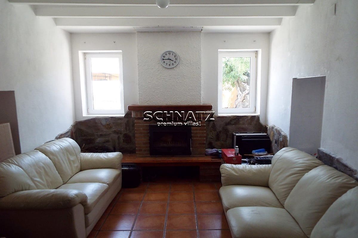 Commercial for sale in Ondara with garage - € 580,000 (Ref: 3126718)