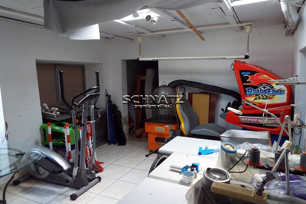 Commercial for sale in Ondara with garage - € 580,000 (Ref: 3126718)