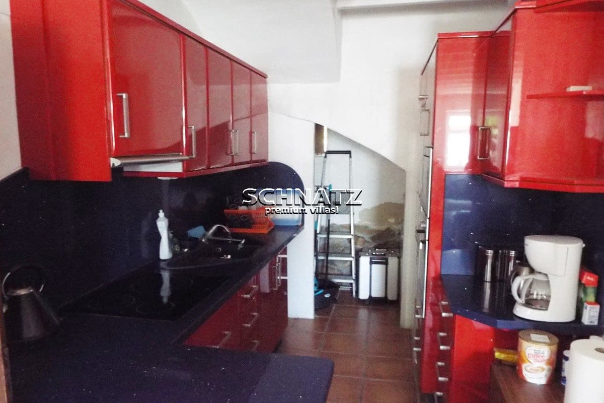 Commercial for sale in Ondara with garage - € 580,000 (Ref: 3126718)