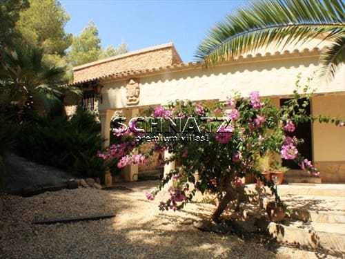 3 slaapkamer Villa te koop in La Sella met zwembad garage - € 690.000 (Ref: 4861696)