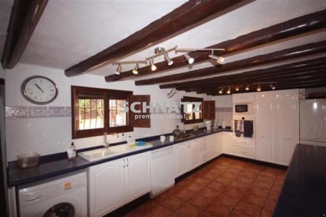 8 makuuhuone Huvila myytävänä paikassa Benissa mukana uima-altaan - 1 250 000 € (Ref: 6210323)