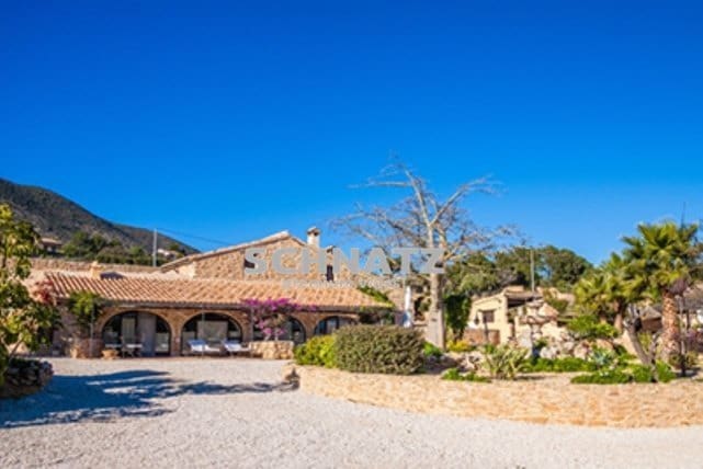 8 makuuhuone Huvila myytävänä paikassa Benissa mukana uima-altaan - 1 250 000 € (Ref: 6210323)