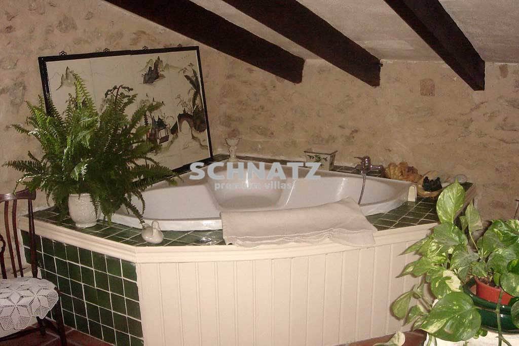 8 makuuhuone Huvila myytävänä paikassa Benissa mukana uima-altaan - 1 250 000 € (Ref: 6210323)