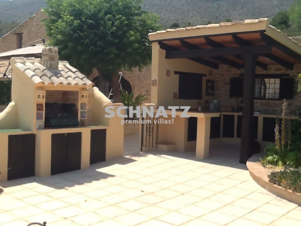 8 makuuhuone Huvila myytävänä paikassa Benissa mukana uima-altaan - 1 250 000 € (Ref: 6210323)