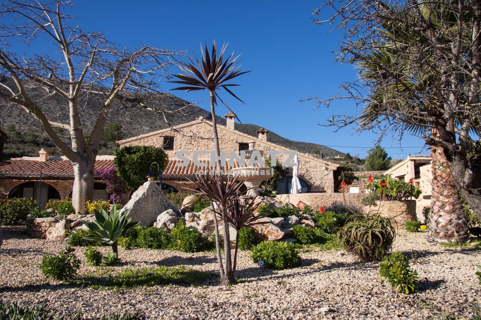 8 makuuhuone Huvila myytävänä paikassa Benissa mukana uima-altaan - 1 250 000 € (Ref: 6210323)