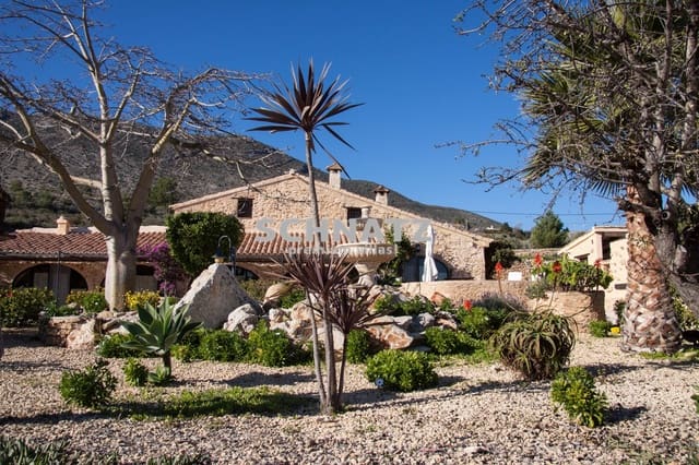 8 makuuhuone Huvila myytävänä paikassa Benissa mukana uima-altaan - 1 250 000 € (Ref: 6210323)