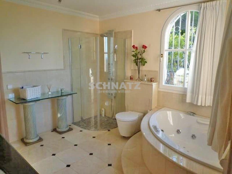 5 soveværelse Villa til salg i La Sella med swimmingpool garage - € 1.599.000 (Ref: 7795497)