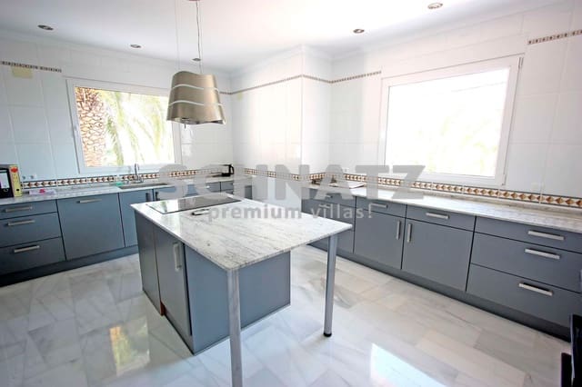 3 chambre Villa/Maison à vendre à Calpe / Calp avec garage - 795 000 € (Ref: 8562141)