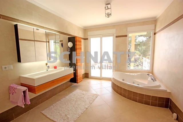 3 chambre Villa/Maison à vendre à Calpe / Calp avec garage - 795 000 € (Ref: 8562141)