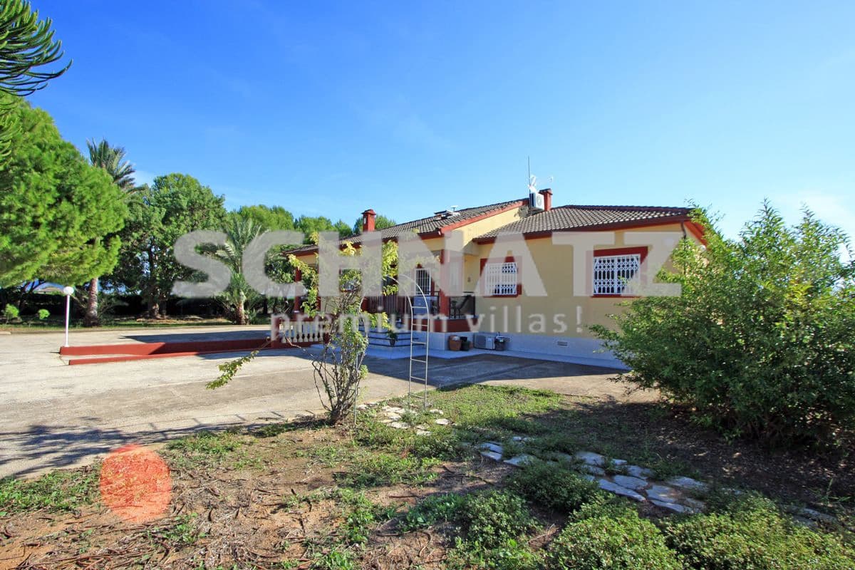 4 sypialnia Willa na sprzedaż w Els Poblets z basenem garażem - 850 000 € (Ref: 8562142)