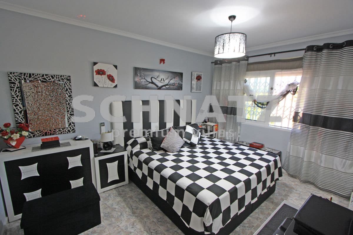 4 sypialnia Willa na sprzedaż w Els Poblets z basenem garażem - 850 000 € (Ref: 8562142)