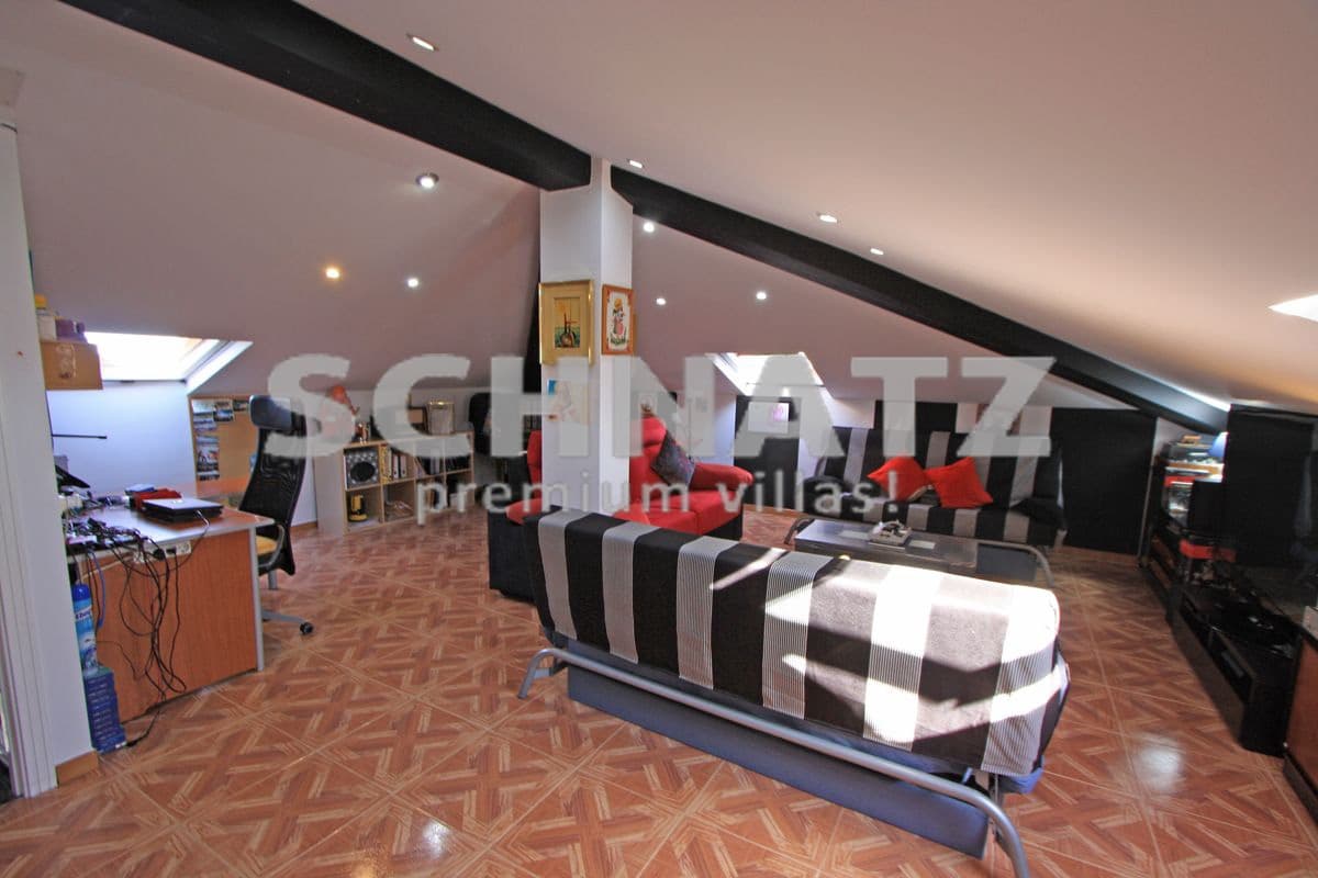 4 sypialnia Willa na sprzedaż w Els Poblets z basenem garażem - 850 000 € (Ref: 8562142)