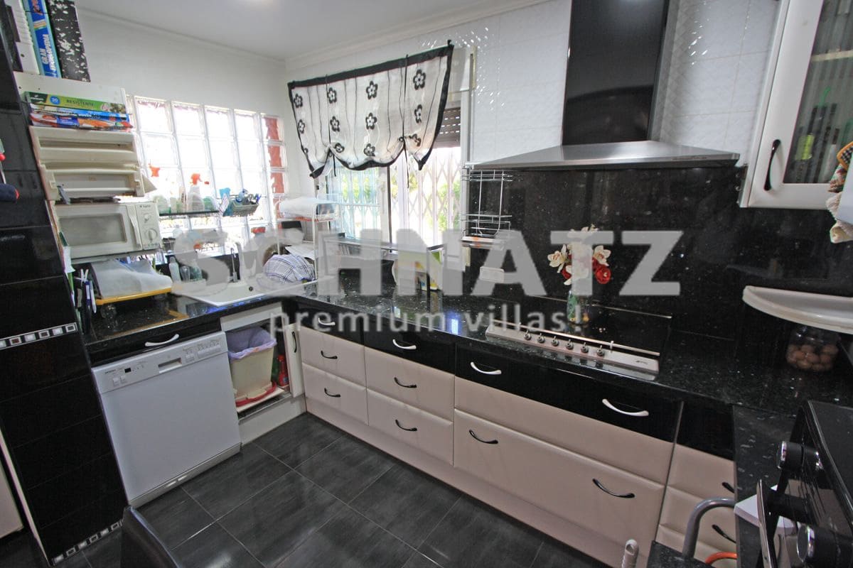 4 sypialnia Willa na sprzedaż w Els Poblets z basenem garażem - 850 000 € (Ref: 8562142)