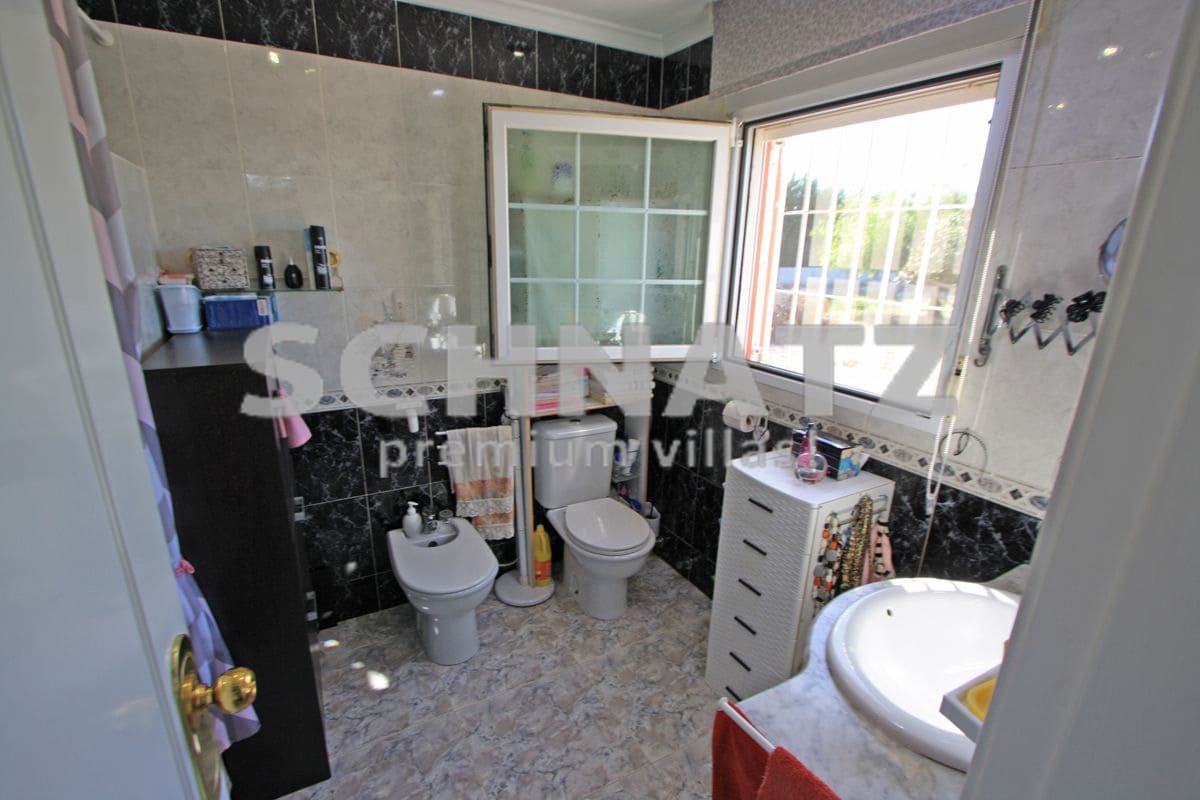 4 sypialnia Willa na sprzedaż w Els Poblets z basenem garażem - 850 000 € (Ref: 8562142)