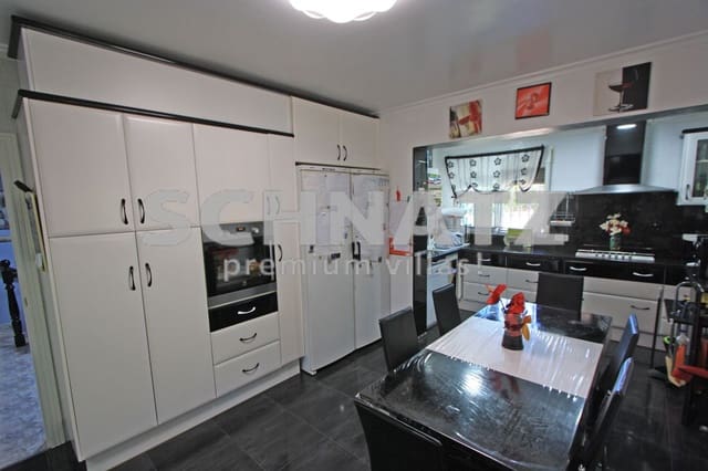 4 Zimmer Villa zu verkaufen in Els Poblets mit Pool Garage - 850.000 € (Ref: 8562142)