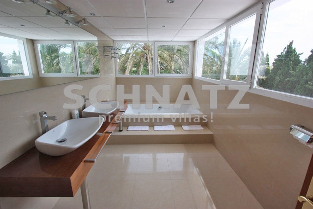 8 slaapkamer Villa te koop in Javea / Xabia met zwembad garage - € 2.100.000 (Ref: 8562143)