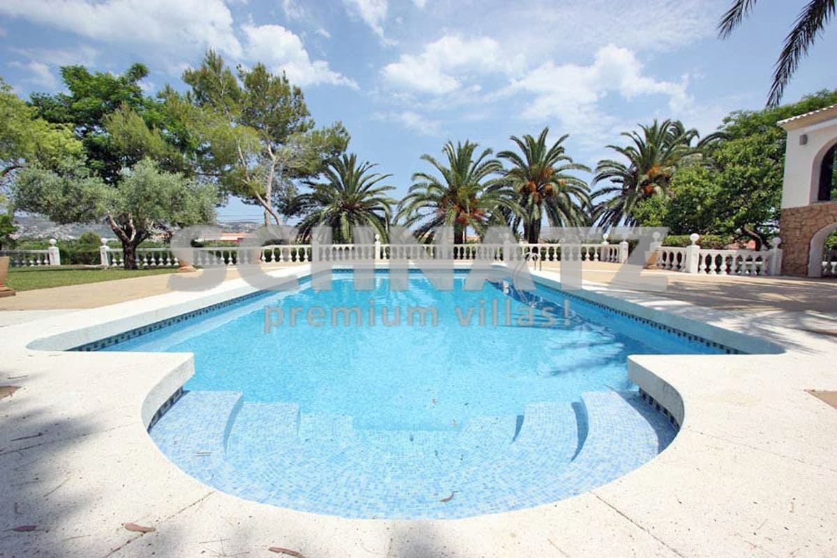 8 slaapkamer Villa te koop in Javea / Xabia met zwembad garage - € 2.100.000 (Ref: 8562143)