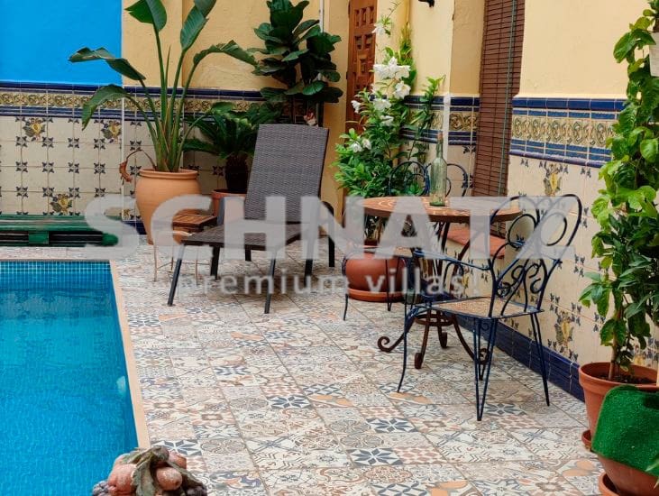 8 soveværelse Byhus til salg i Sanet i Negrals med garage - € 369.000 (Ref: 8562146)