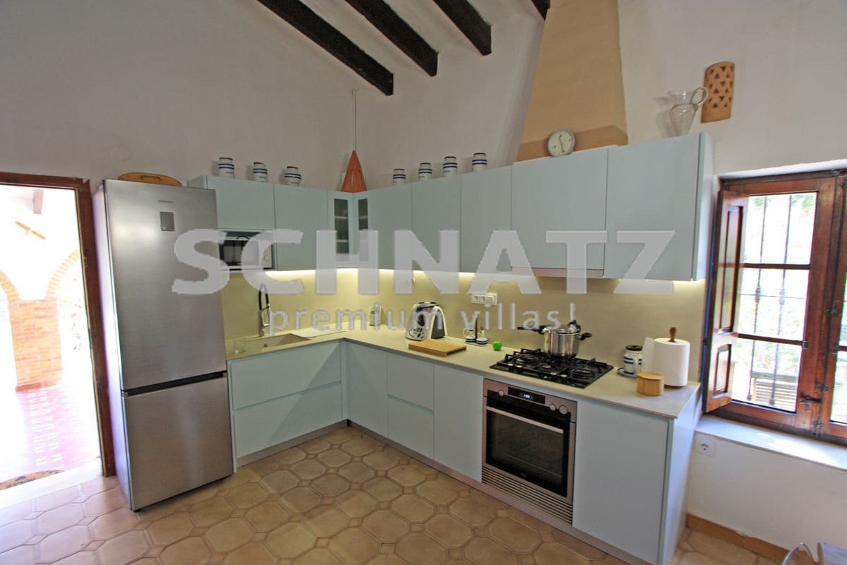 4 soveværelse Villa til salg i La Sella med swimmingpool garage - € 635.000 (Ref: 8562153)