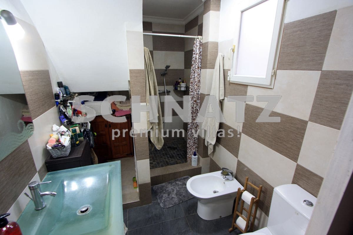 4 soveværelse Villa til salg i La Sella med swimmingpool garage - € 635.000 (Ref: 8562153)