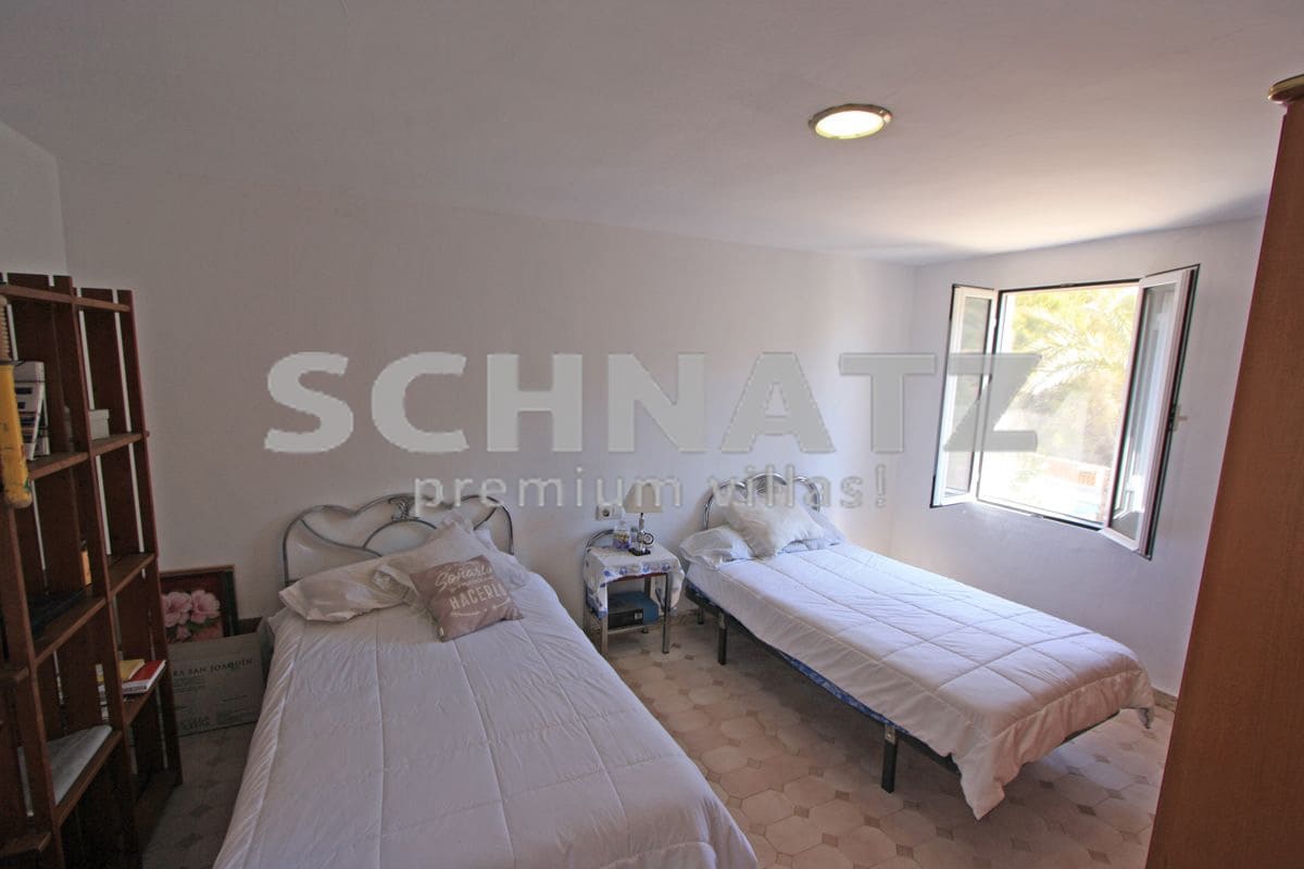 4 soveværelse Villa til salg i La Sella med swimmingpool garage - € 635.000 (Ref: 8562153)