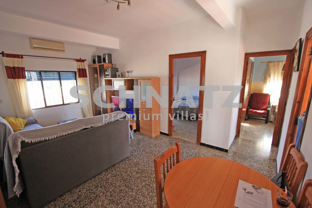 9 bedroom Villa for sale in Denia with pool garage - € 585,000 (Ref: 8562154)