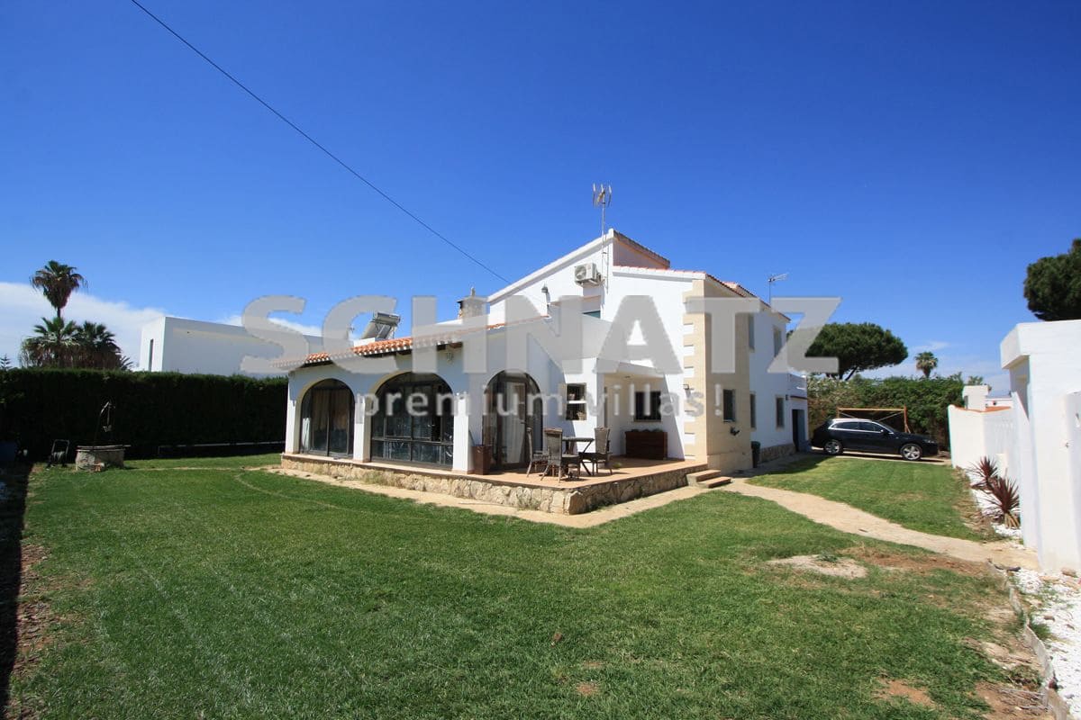 5 slaapkamer Villa te koop in Denia met zwembad garage - € 689.000 (Ref: 8562155)