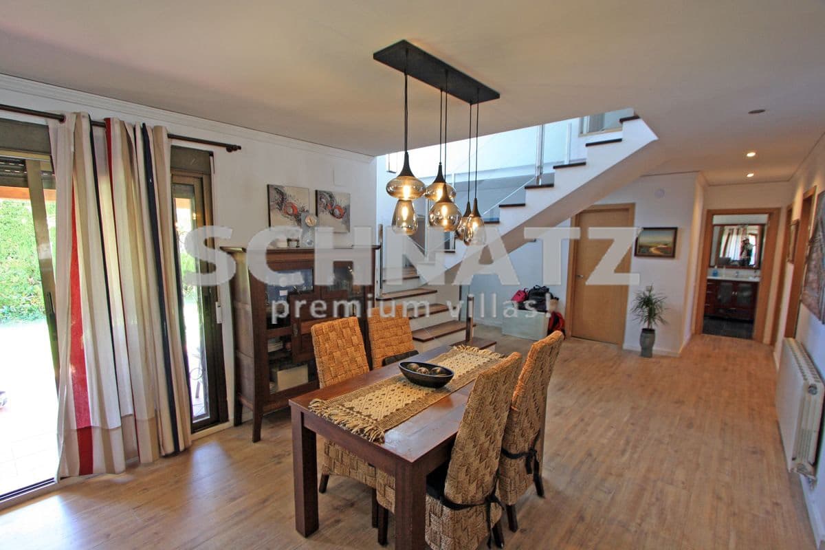 5 slaapkamer Villa te koop in Denia met zwembad garage - € 689.000 (Ref: 8562155)