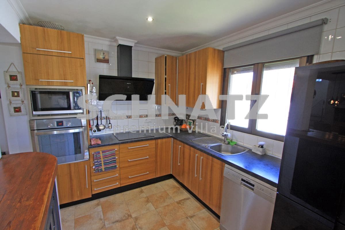 5 slaapkamer Villa te koop in Denia met zwembad garage - € 689.000 (Ref: 8562155)