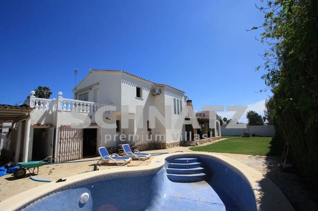 5 slaapkamer Villa te koop in Dénia met zwembad garage - € 689.000 (Ref: 8562155)