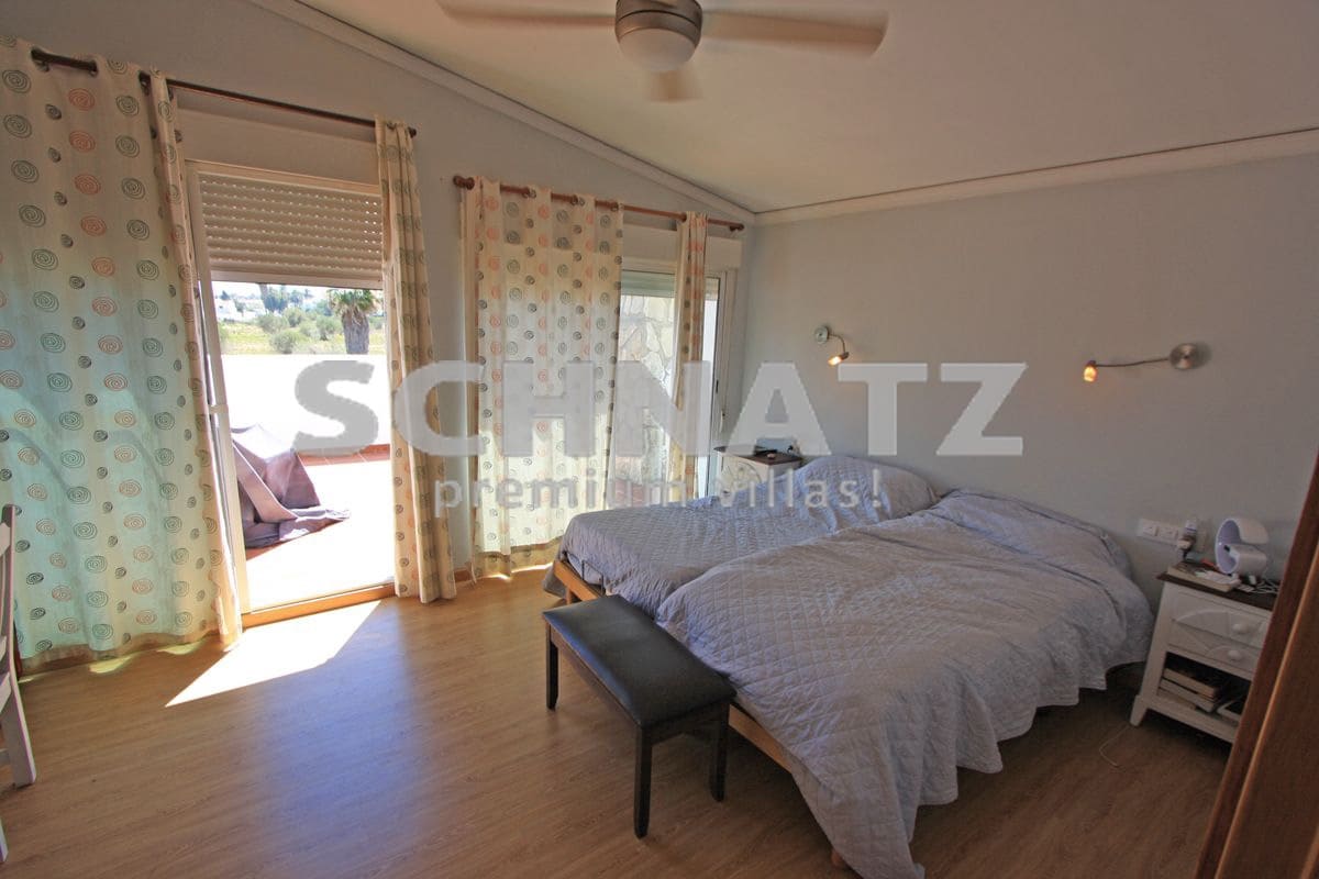 5 slaapkamer Villa te koop in Denia met zwembad garage - € 689.000 (Ref: 8562155)