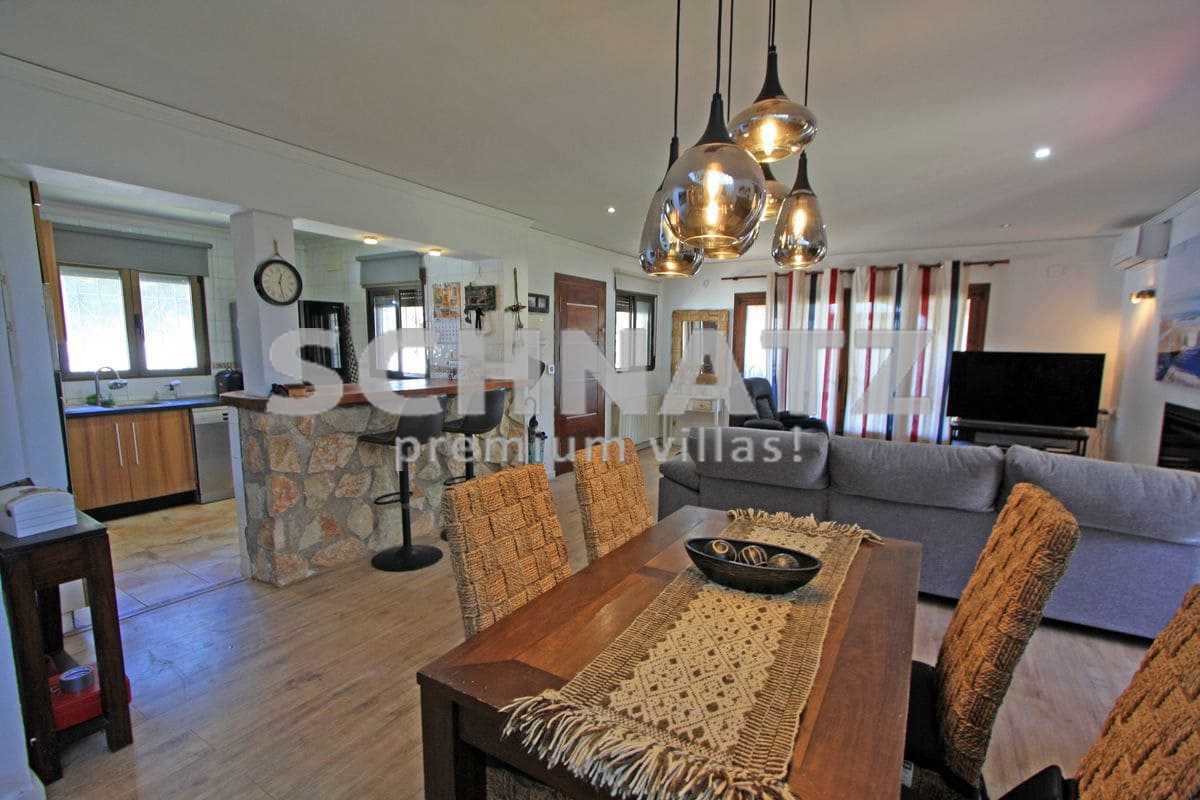 5 slaapkamer Villa te koop in Denia met zwembad garage - € 689.000 (Ref: 8562155)