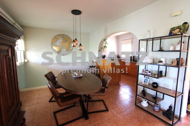 4 bedroom Villa for sale in Vall de Laguart with garage - € 375,000 (Ref: 8562160)