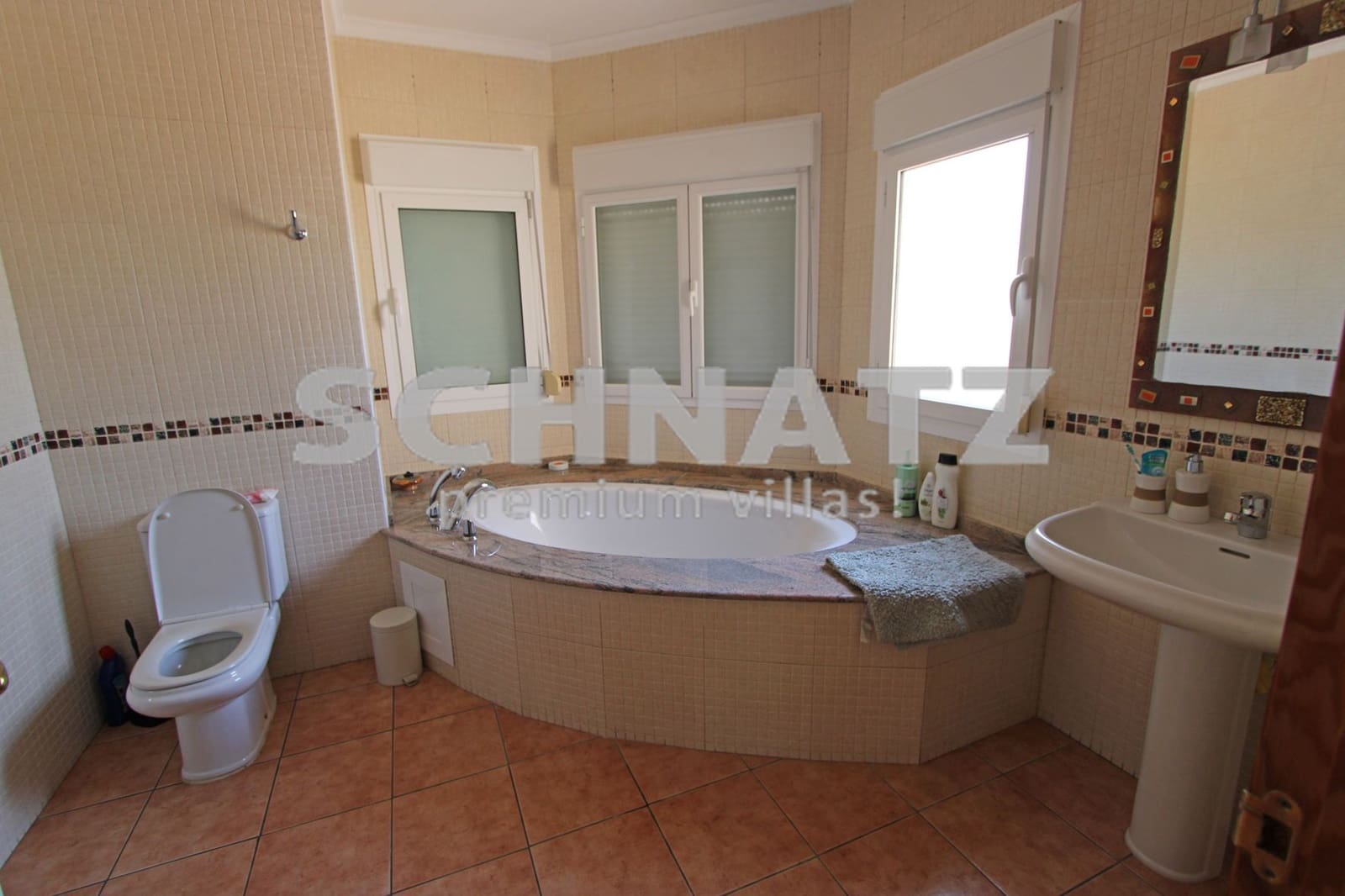 4 Zimmer Villa zu verkaufen in Vall de Laguart mit Garage - 375.000 € (Ref: 8562160)