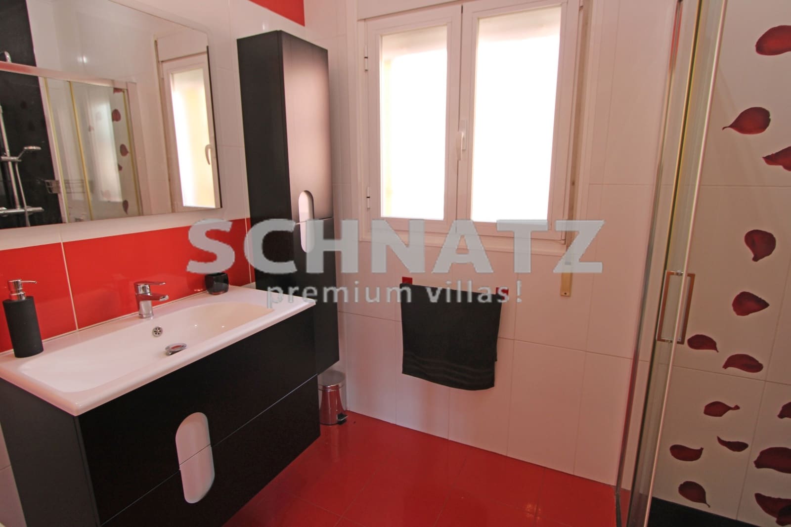 5 slaapkamer Villa te koop in Orba met zwembad garage - € 499.000 (Ref: 8562165)