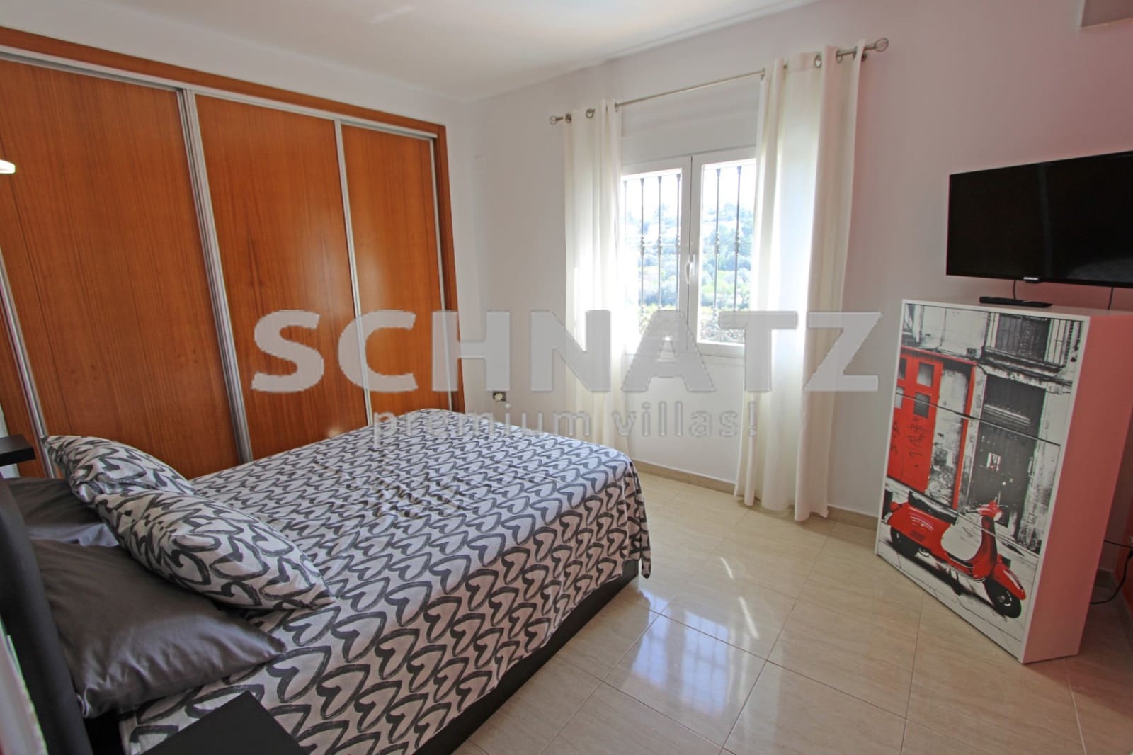 5 slaapkamer Villa te koop in Orba met zwembad garage - € 499.000 (Ref: 8562165)