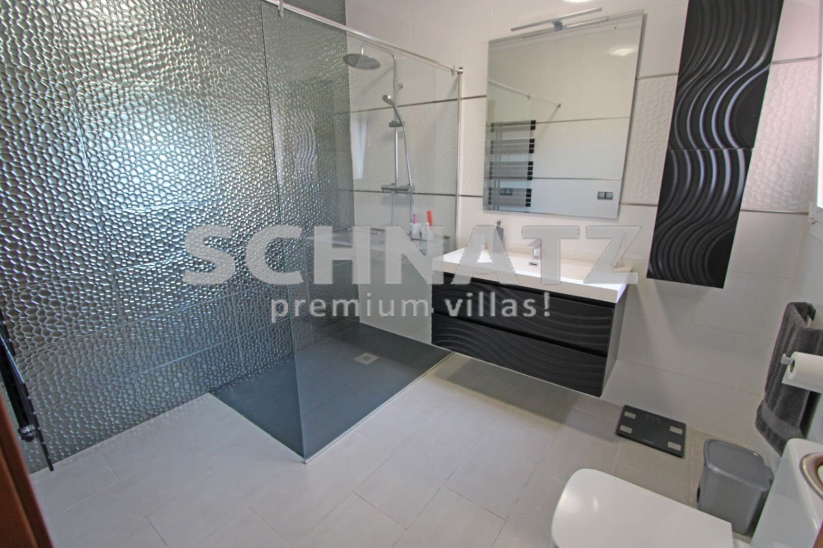 5 slaapkamer Villa te koop in Orba met zwembad garage - € 499.000 (Ref: 8562165)