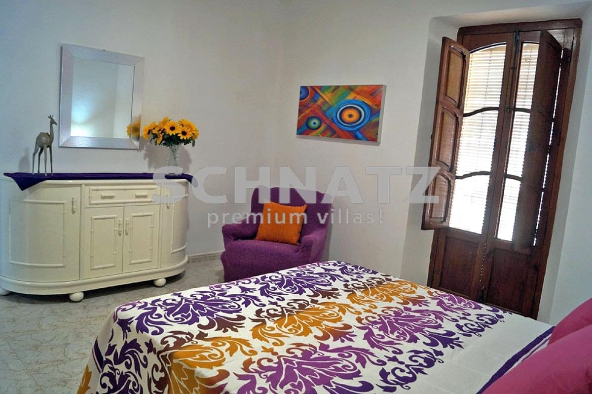 6 slaapkamer Huis te koop in Oliva - € 320.000 (Ref: 8562167)