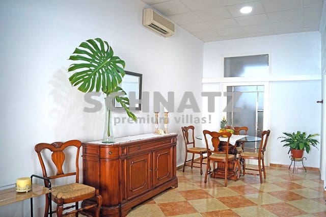 6 bedroom Townhouse for sale in Oliva - € 320,000 (Ref: 8562167)