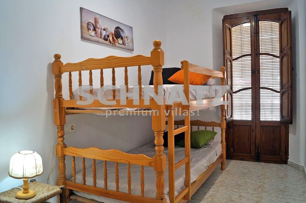 6 slaapkamer Huis te koop in Oliva - € 320.000 (Ref: 8562167)